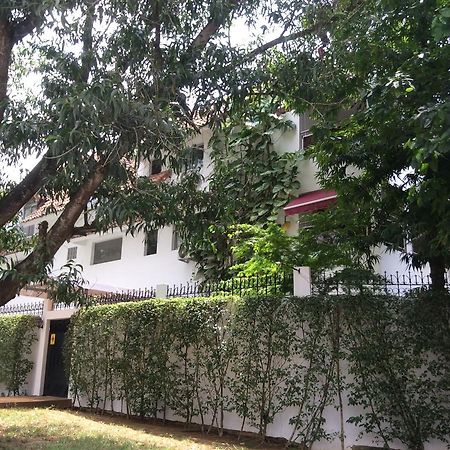 Residence Le Flamboyant Абиджан Экстерьер фото